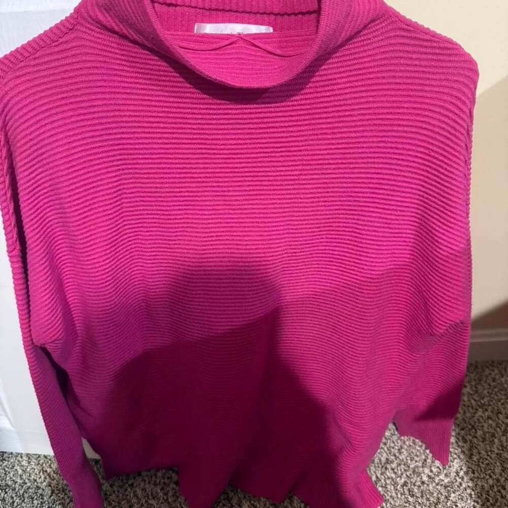 Chelsea & Theodore Mock Neck Sweater Size L Hot Pink Ribbed Knit